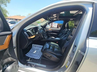 2017 Volvo XC90 T6 Inscription 7-Passenger – miniatura 6