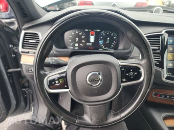 2017 Volvo XC90 T6 Inscription 7-Passenger – miniatura 10