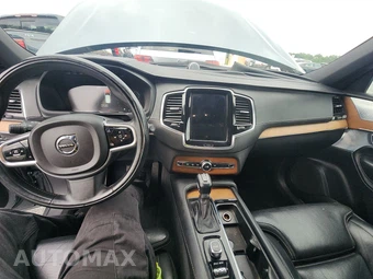 2017 Volvo XC90 T6 Inscription 7-Passenger – miniatura 11