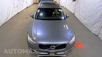 2017 Volvo XC90 T6 Momentum 7-Passenger – miniatura 2