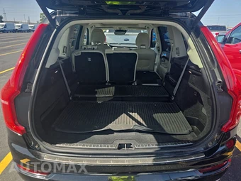 2017 Volvo XC90 T6 Momentum 7-Passenger - miniatura 16