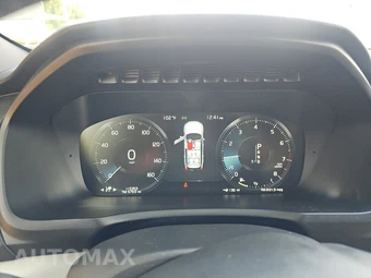 2017 Volvo XC90 T6 Momentum 7-Passenger - miniatura 12