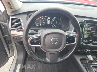 2017 Volvo XC90 T6 Momentum 7-Passenger - miniatura 10