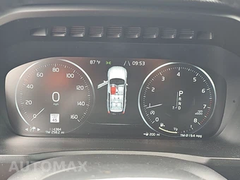 2017 Volvo XC90 T6 Momentum 7-Passenger - miniatura 12