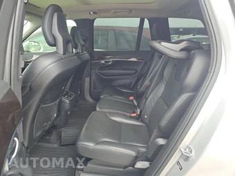 2017 Volvo XC90 T6 Momentum 7-Passenger - miniatura 13