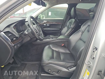 2017 Volvo XC90 T6 Momentum 7-Passenger - miniatura 7
