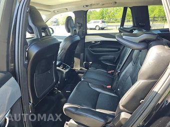 2017 Volvo XC90 T6 Momentum 7-Passenger – miniatura 13