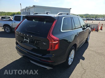 2017 Volvo XC90 T6 Momentum 7-Passenger – miniatura 4