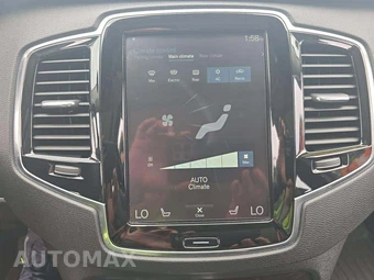 2017 Volvo XC90 T6 Momentum 7-Passenger - miniatura 32