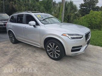 2017 Volvo XC90 T6 Momentum 7-Passenger - miniatura 4