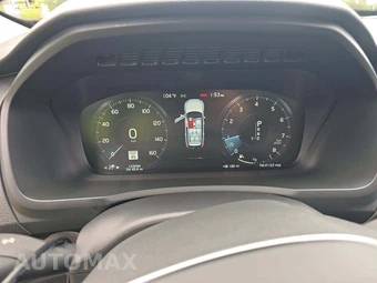2017 Volvo XC90 T6 Momentum 7-Passenger - miniatura 9