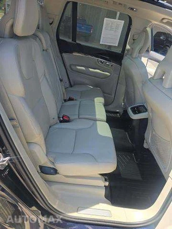 2017 Volvo XC90 T6 Momentum 7-Passenger - miniatura 18