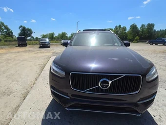 2017 Volvo XC90 T6 Momentum 7-Passenger - miniatura 2