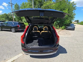 2017 Volvo XC90 T6 Momentum 7-Passenger - miniatura 15