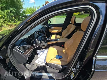 2017 Volvo XC90 T6 Momentum 7-Passenger - miniatura 6