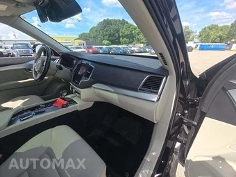 2017 Volvo XC90 T6 Momentum 7-Passenger - miniatura 17