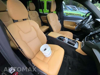 2017 Volvo XC90 T6 Momentum 7-Passenger – miniatura 19