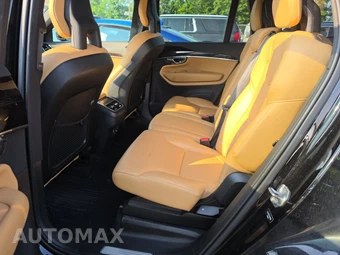 2017 Volvo XC90 T6 Momentum 7-Passenger – miniatura 13