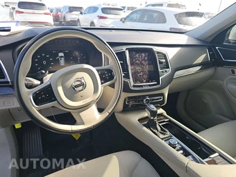 2017 Volvo XC90 T6 Momentum 7-Passenger - miniatura 11