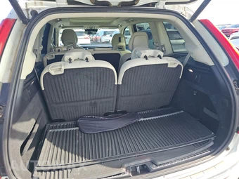 2017 Volvo XC90 T6 Momentum 7-Passenger - miniatura 17
