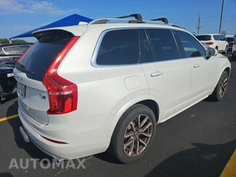 2017 Volvo XC90 T6 Momentum 7-Passenger - miniatura 4