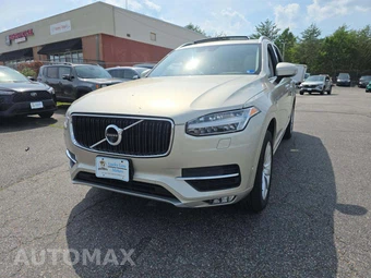 2017 Volvo XC90 T6 Momentum 7-Passenger