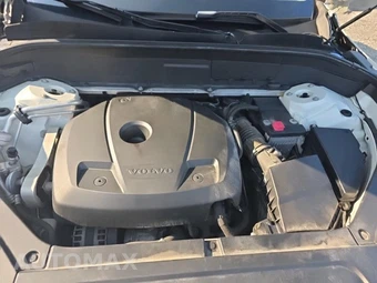 2017 Volvo XC90 T6 Momentum 7-Passenger - miniatura 18