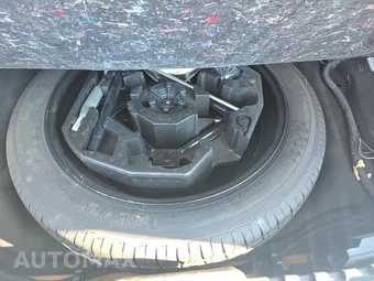 2017 Volvo XC90 T6 Momentum 7-Passenger - miniatura 7