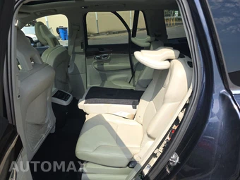 2017 Volvo XC90 T6 Momentum 7-Passenger – miniatura 13