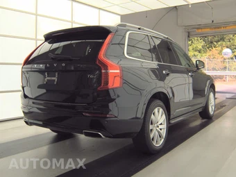2017 Volvo XC90 T6 Momentum 7-Passenger – miniatura 4