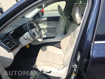 2017 Volvo XC90 T6 Momentum 7-Passenger – miniatura 7