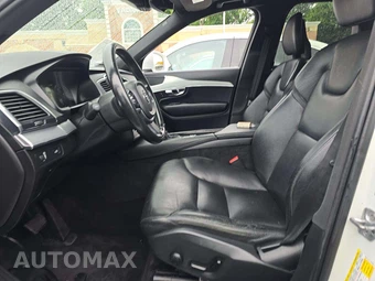 2017 Volvo XC90 T6 Momentum 7-Passenger - miniatura 6