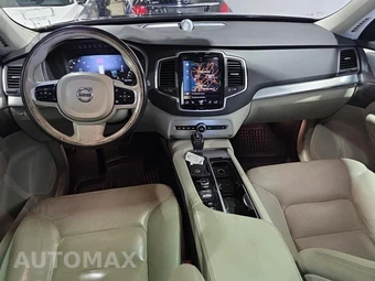 2017 Volvo XC90 T6 Momentum 7-Passenger – miniatura 14