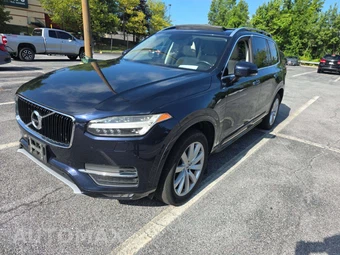 2017 Volvo XC90 T6 Momentum 7-Passenger