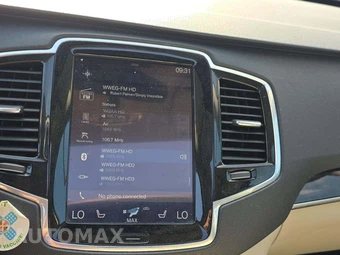 2017 Volvo XC90 T6 Momentum 7-Passenger - miniatura 10