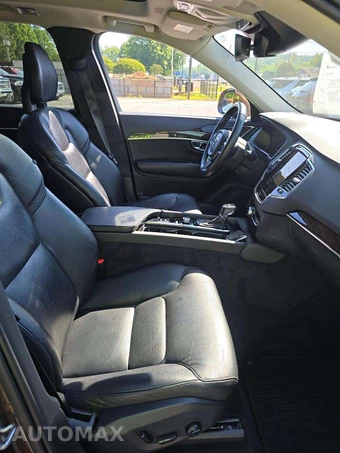 2017 Volvo XC90 T6 Momentum 7-Passenger - miniatura 19
