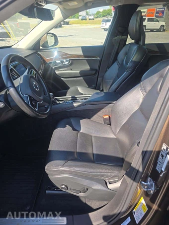 2017 Volvo XC90 T6 Momentum 7-Passenger - miniatura 6