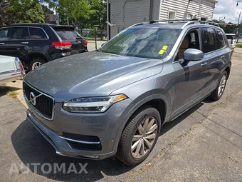2017 Volvo XC90 T6 Momentum 7-Passenger