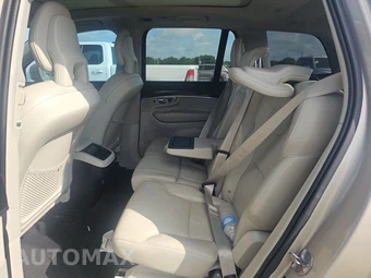 2017 Volvo XC90 T6 Momentum 7-Passenger – miniatura 13