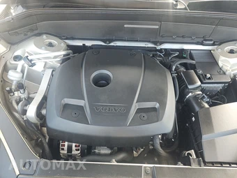 2017 Volvo XC90 T6 Momentum 7-Passenger – miniatura 16