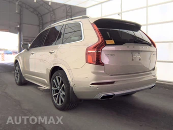 2017 Volvo XC90 T6 Momentum 7-Passenger – miniatura 6