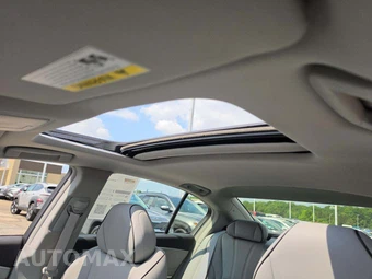 2018 Acura RLX w/Technology Pkg – miniatura 11