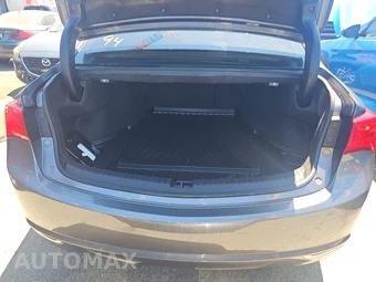 2018 Acura TLX – miniatura 16