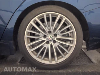2018 Alfa Romeo Giulia Ti Lusso – miniatura 12