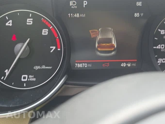2018 Alfa Romeo Giulia Ti Lusso – miniatura 18