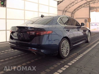 2018 Alfa Romeo Giulia Ti Lusso – miniatura 5