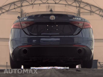 2018 Alfa Romeo Giulia Ti Lusso – miniatura 7