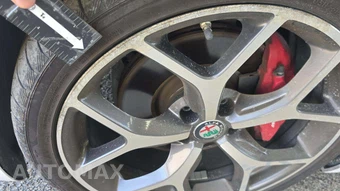 2018 Alfa Romeo Giulia Ti Sport – miniatura 21