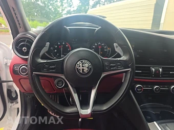 2018 Alfa Romeo Giulia Ti Sport – miniatura 10