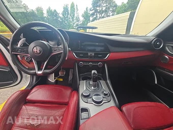 2018 Alfa Romeo Giulia Ti Sport – miniatura 11